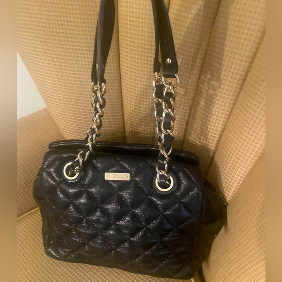 Kate Spade GOLD COAST Black quilted gold chain handbag - Picture 2 of 12